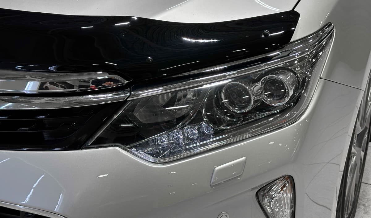 Toyota Camry - 4